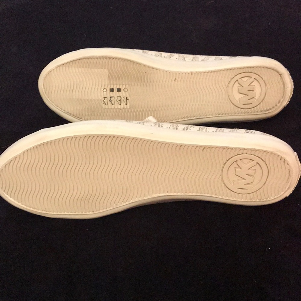 Michael Kors sneakers - Picture 2 of 3